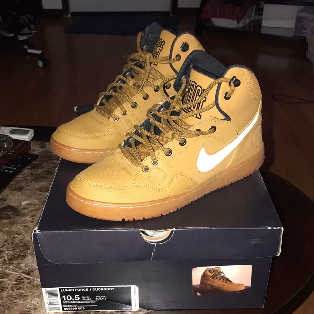 Nike Son of Force